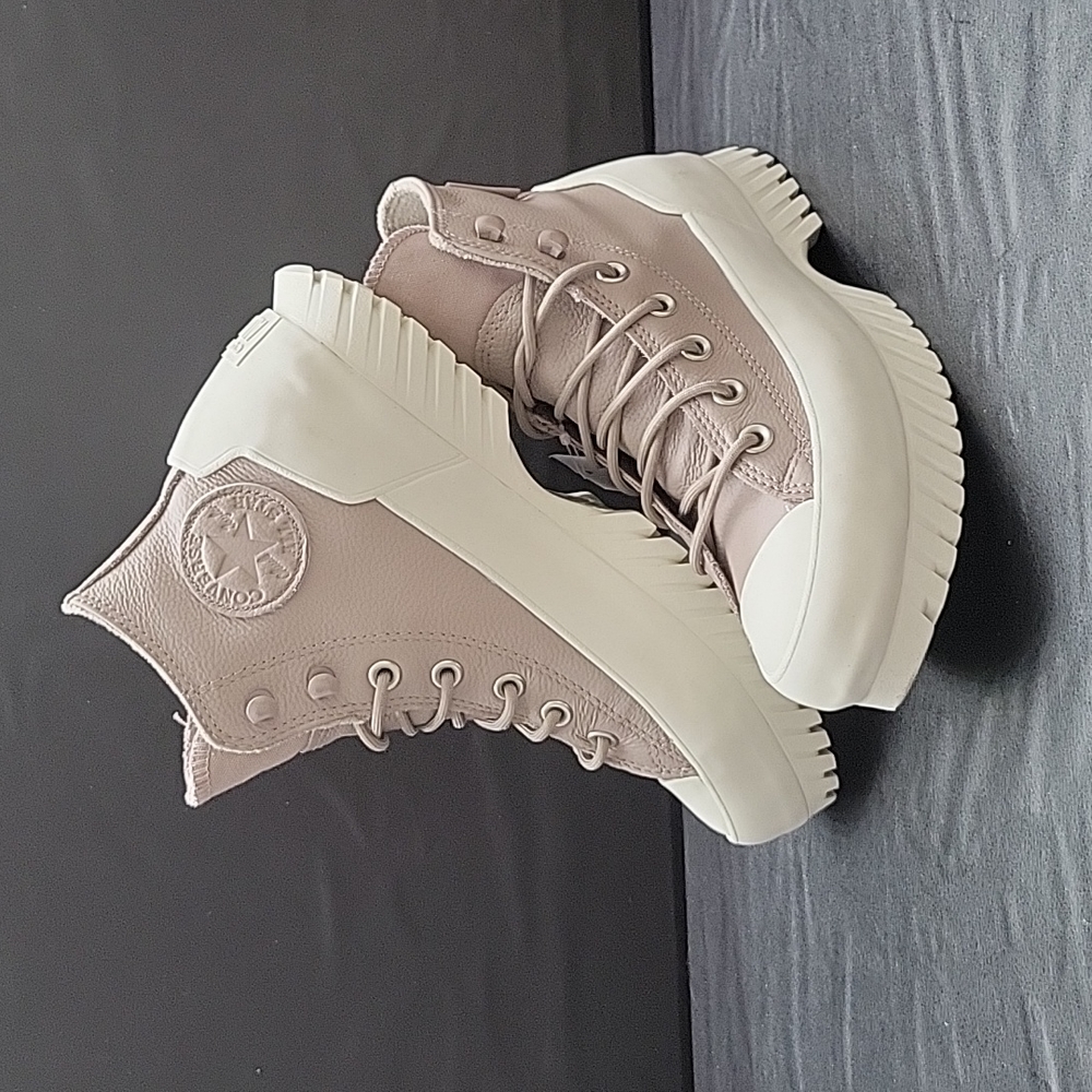 Converse High Top Brand new platform